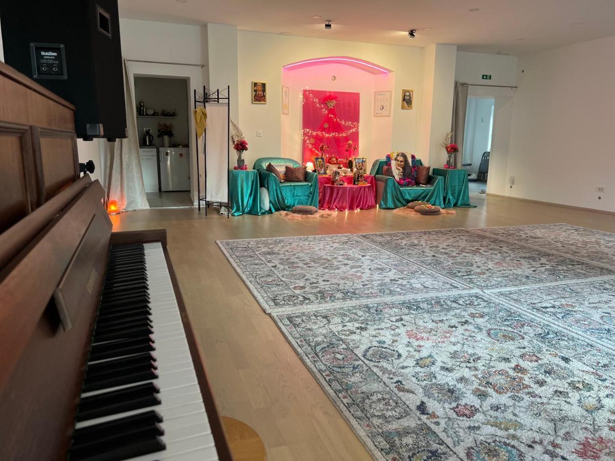 Om Yoga Center Appartement Slovenska Bistrica Buitenkant foto