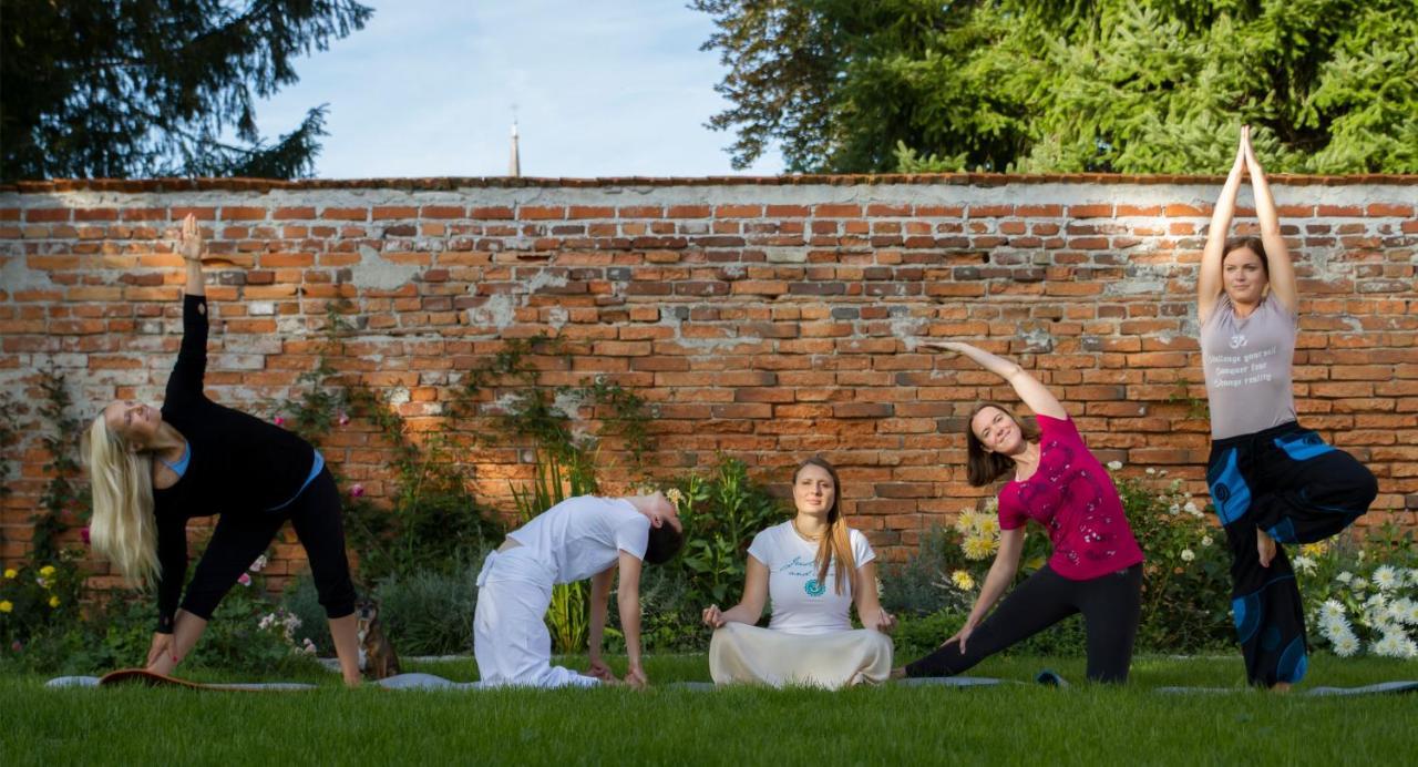 Om Yoga Center Appartement Slovenska Bistrica Buitenkant foto