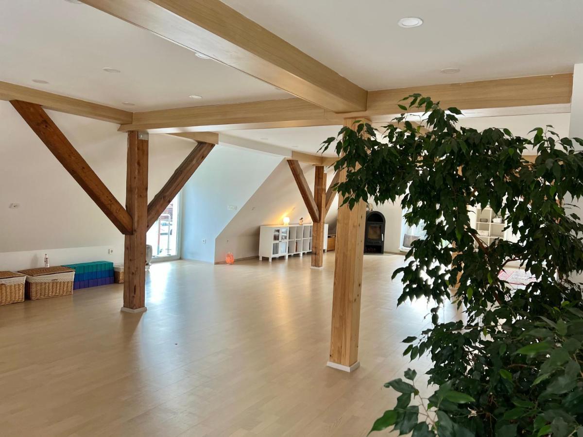 Om Yoga Center Appartement Slovenska Bistrica Buitenkant foto